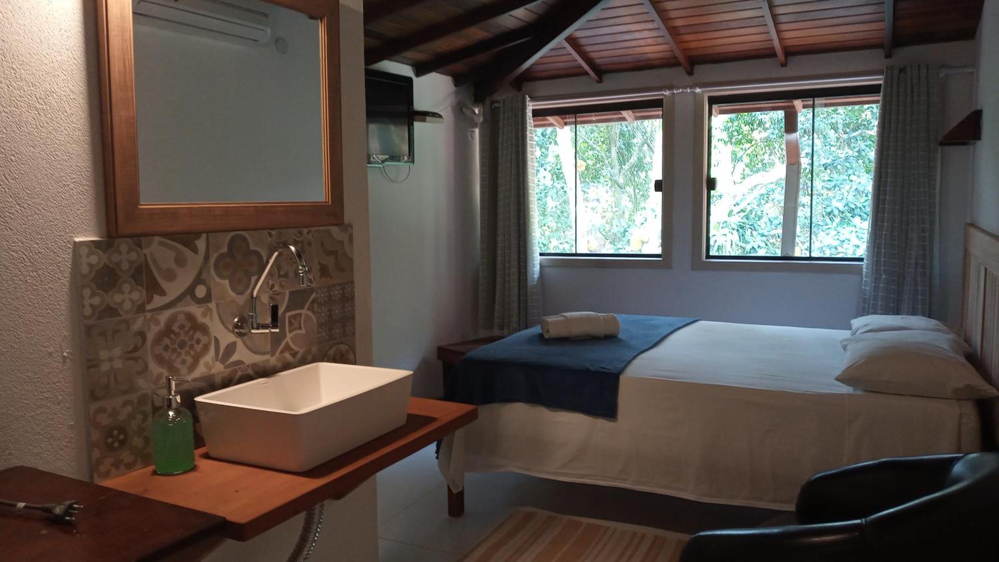 Pitanga Ilha Grande Bed & Breakfast エクステリア 写真